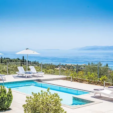 Aris Villa *